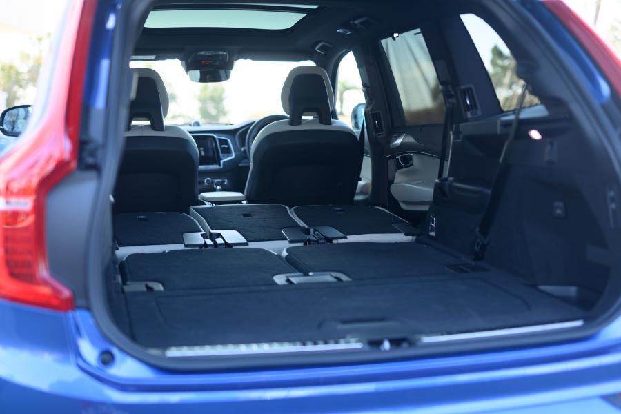Багажник Volvo XC90 D5 R-Design 2015 года  (JP) (фото 8 из 33)